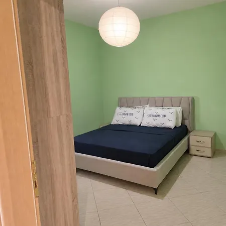 Apartment Kombinati Cozy Vlorë